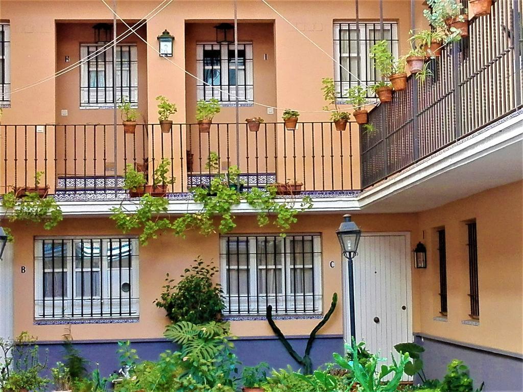 Duplex En Corral De Vecinos San Bernardo Leilighet Sevilla Eksteriør bilde